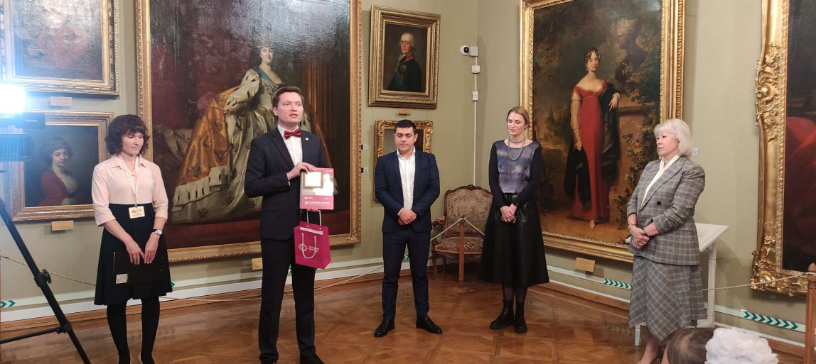 Читатели "Чеховки" побывали на выставке в новом формате в Краснодарском художественном музее им. Ф. А. Коваленко (ноябрь, 2022)